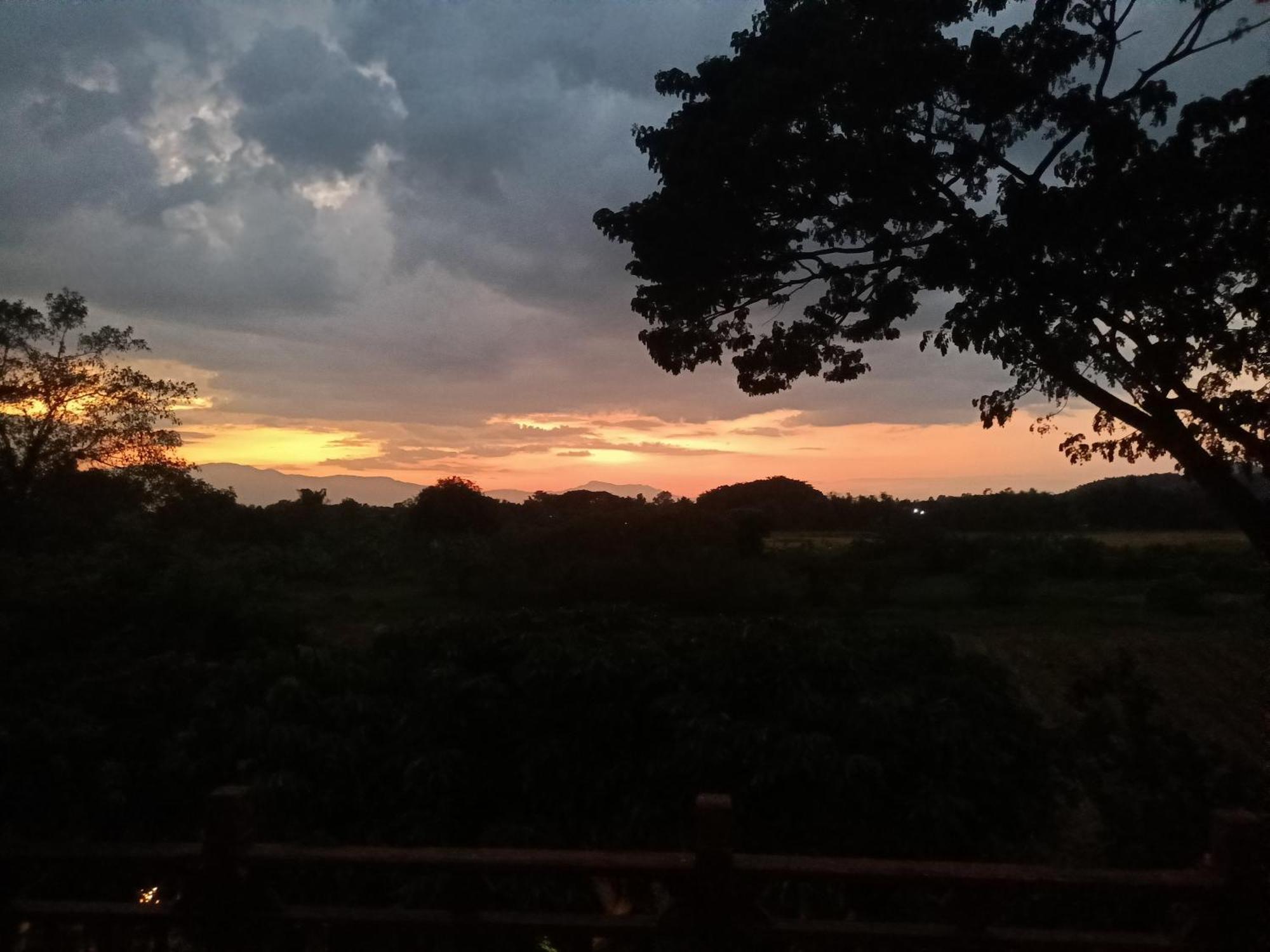 Villa Albizia, Chiang Mai Doi Saket Bagian luar foto